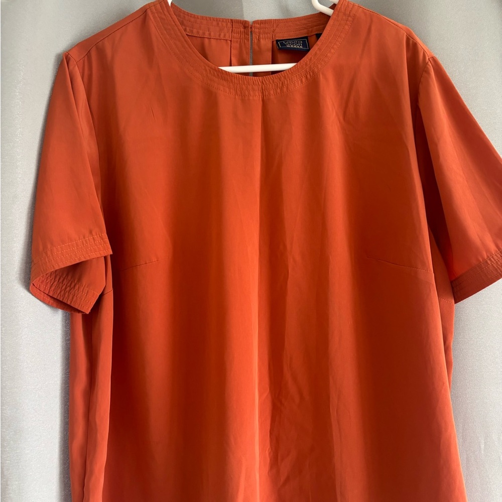 Laura Scott Orange Short Sleeve Top